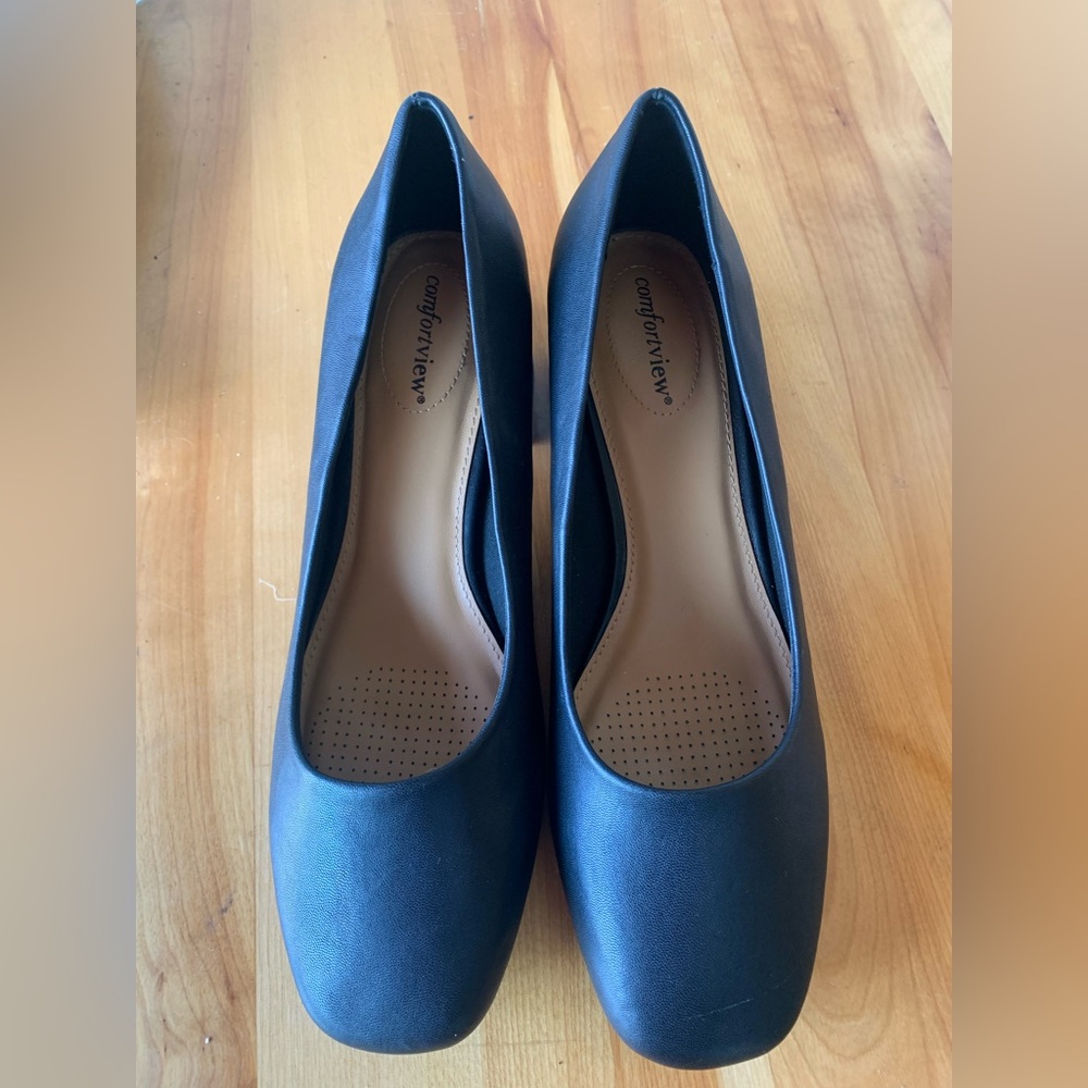 Comfort view pumps size 11